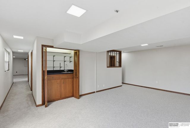 4948 N 105th Street, Omaha, NE 68134