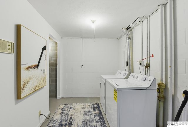 4948 N 105th Street, Omaha, NE 68134