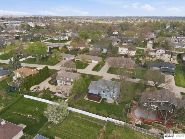 4948 N 105th Street, Omaha, NE 68134