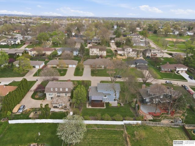 4948 N 105th Street, Omaha, NE 68134