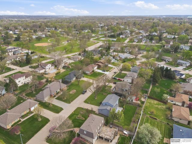 4948 N 105th Street, Omaha, NE 68134