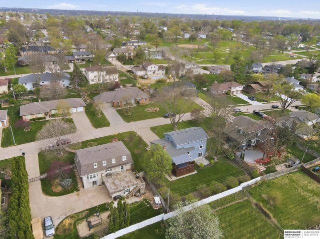 4948 N 105th Street, Omaha, NE 68134