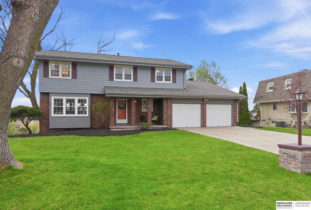 4948 N 105th Street, Omaha, NE 68134