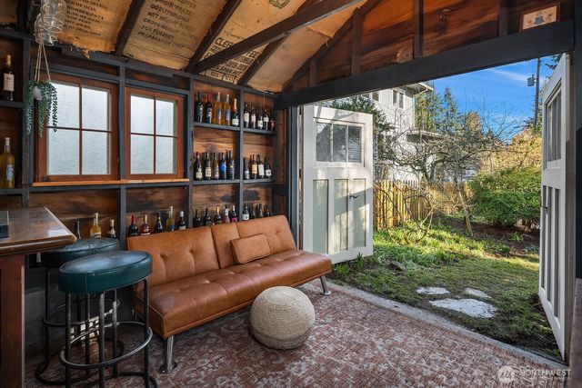 14333 Dayton Avenue N, Seattle, WA 98133