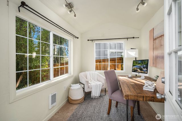 14333 Dayton Avenue N, Seattle, WA 98133