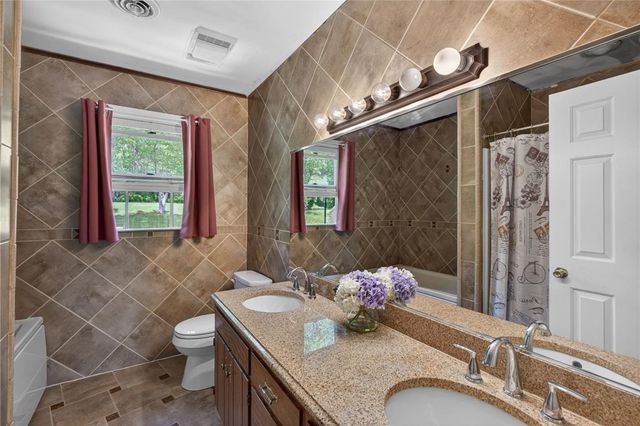 1625 Rosalie Drive, Lower Saucon Twp, PA 18055