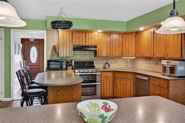 1625 Rosalie Drive, Lower Saucon Twp, PA 18055