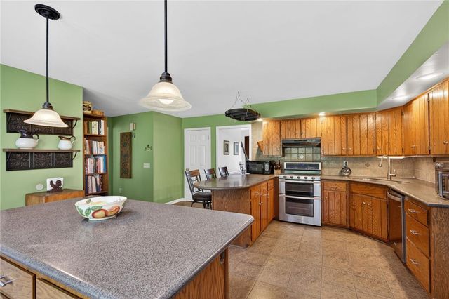 1625 Rosalie Drive, Lower Saucon Twp, PA 18055