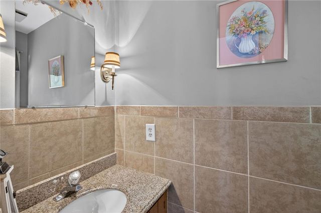 1625 Rosalie Drive, Lower Saucon Twp, PA 18055