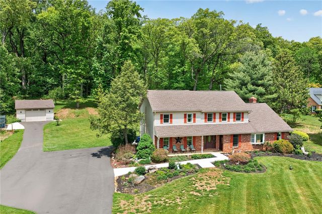 1625 Rosalie Drive, Lower Saucon Twp, PA 18055