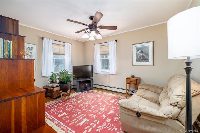 68 Broadway, Malverne, NY 11565