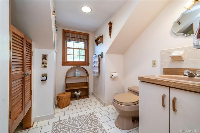 68 Broadway, Malverne, NY 11565