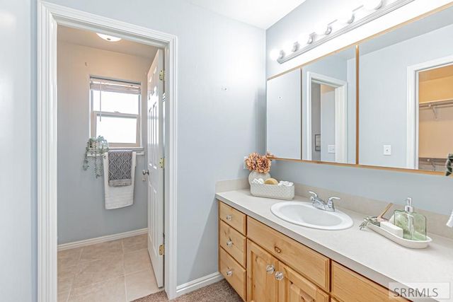 5040 S Vintage Lane, Ammon, ID 83406