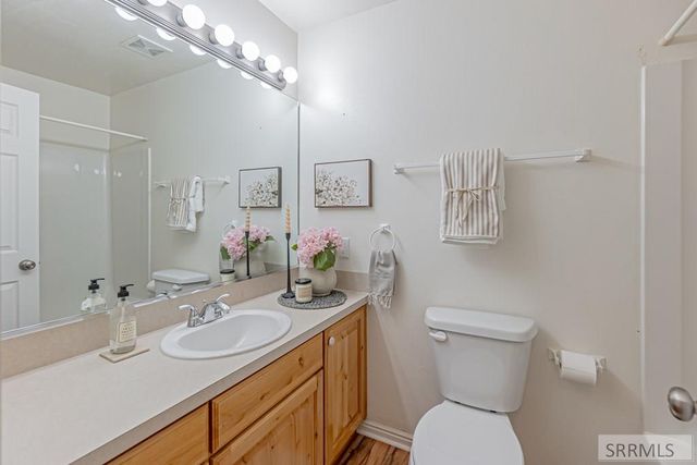 5040 S Vintage Lane, Ammon, ID 83406