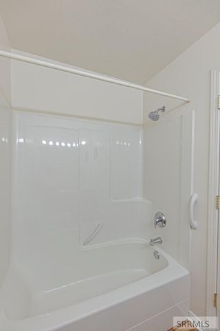 5040 S Vintage Lane, Ammon, ID 83406