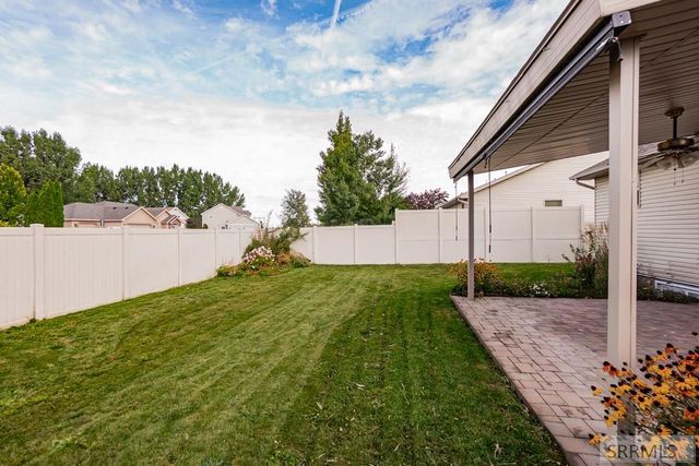 5040 S Vintage Lane, Ammon, ID 83406