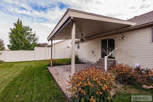 5040 S Vintage Lane, Ammon, ID 83406