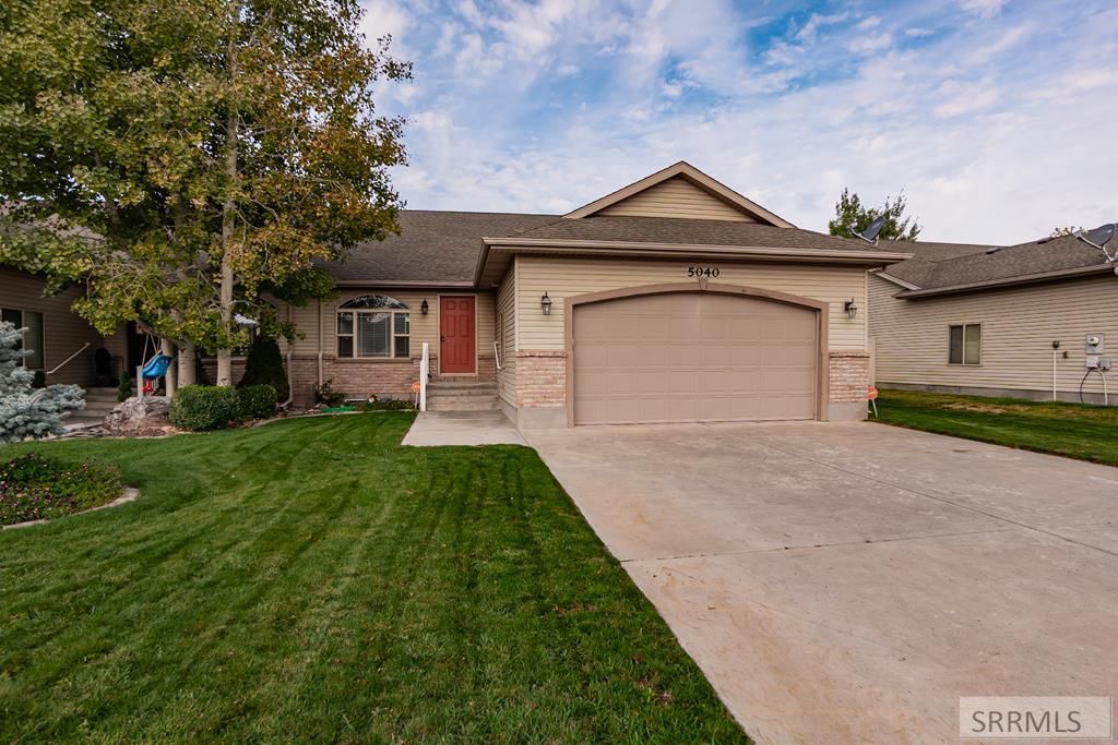 5040 S Vintage Lane, Ammon, ID 83406