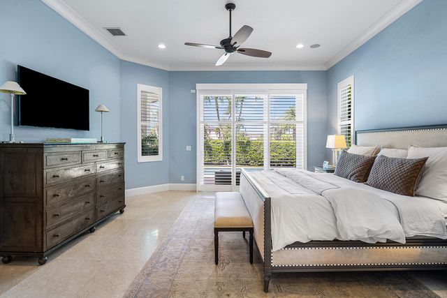 33 Spanish River Drive, Ocean Ridge, FL 33435