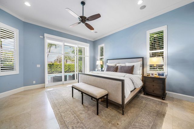 33 Spanish River Drive, Ocean Ridge, FL 33435