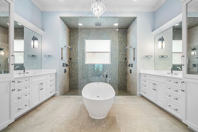 33 Spanish River Drive, Ocean Ridge, FL 33435