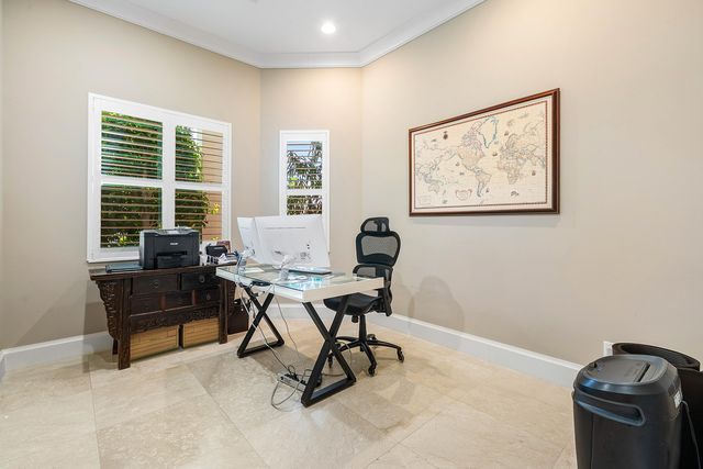 33 Spanish River Drive, Ocean Ridge, FL 33435