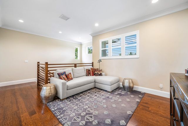 33 Spanish River Drive, Ocean Ridge, FL 33435