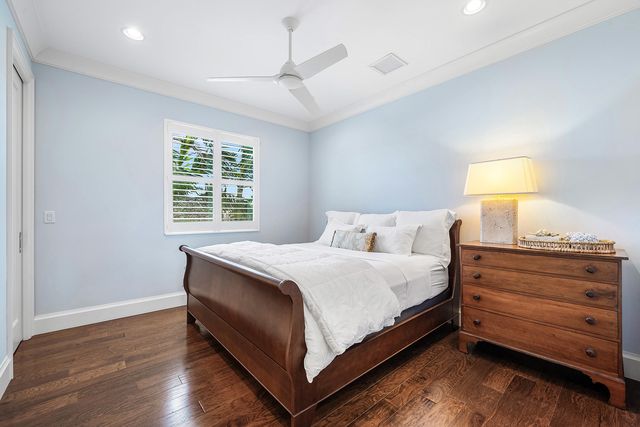 33 Spanish River Drive, Ocean Ridge, FL 33435