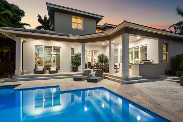 33 Spanish River Drive, Ocean Ridge, FL 33435