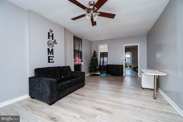 245 CHESTNUT ST, Reading, PA 19611