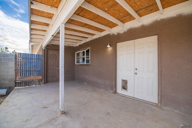 1076 S 13 AVE, Yuma, AZ 85364