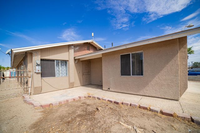 1076 S 13 AVE, Yuma, AZ 85364