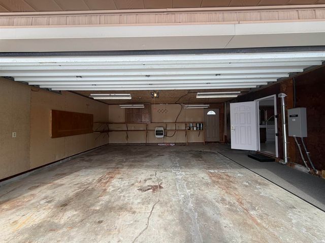 25675 County Road 24, Elkhart, IN 46517