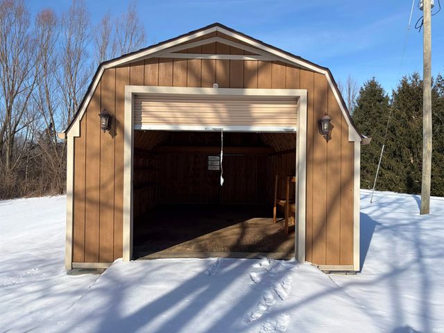 25675 County Road 24, Elkhart, IN 46517