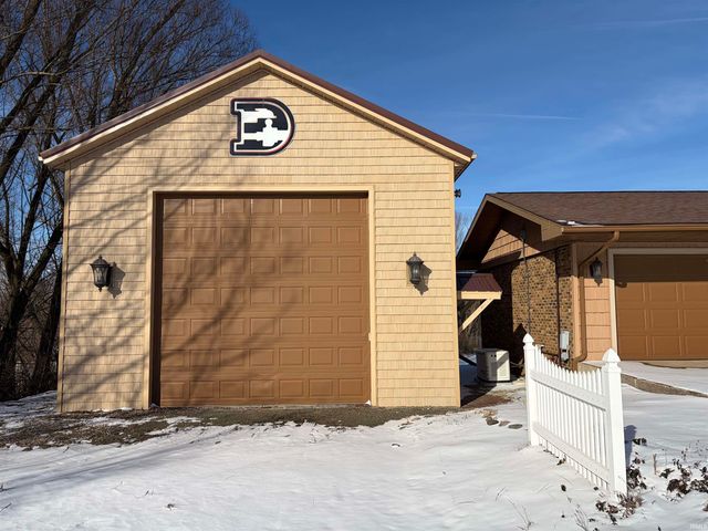 25675 County Road 24, Elkhart, IN 46517