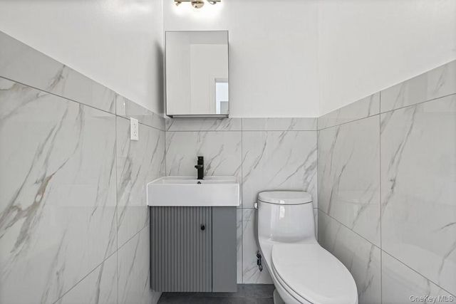 1814 120th Street, College Point, NY 11356