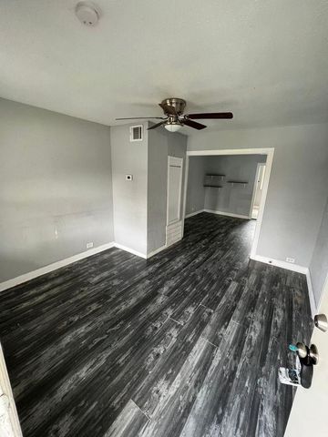 3210 Winbern Street B, Houston, TX 77004