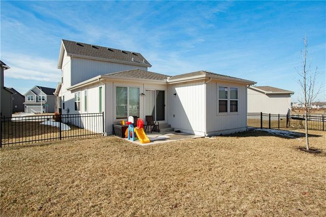 27614 Red Fox Street, Lee's Summit, MO 64086