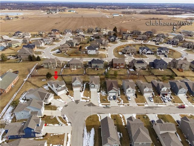 27614 Red Fox Street, Lee's Summit, MO 64086