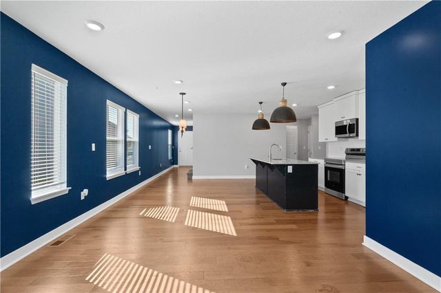 27614 Red Fox Street, Lee's Summit, MO 64086