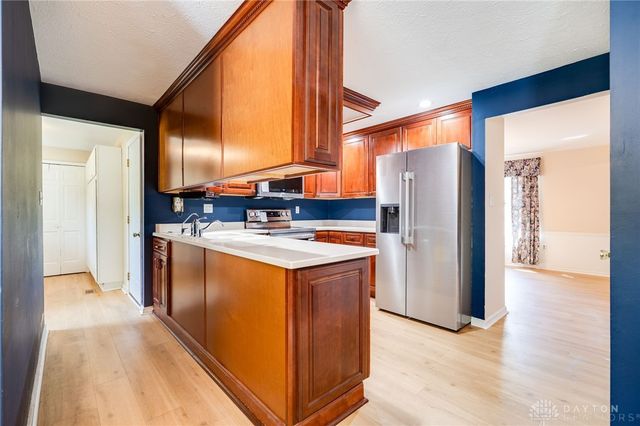8030 Paragon Road, Dayton, OH 45458