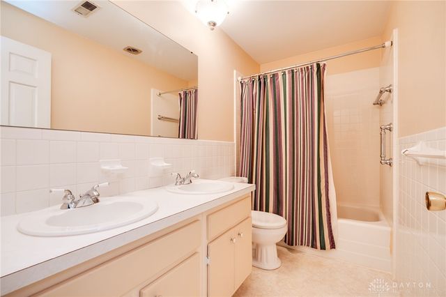 8030 Paragon Road, Dayton, OH 45458