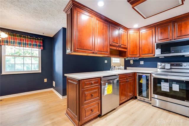 8030 Paragon Road, Dayton, OH 45458