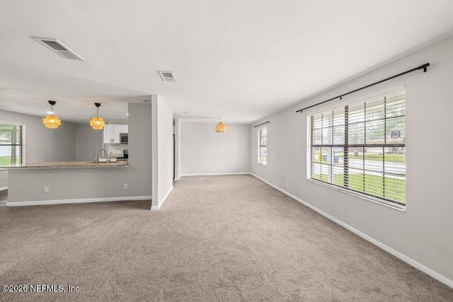 1235 SQUIRREL Lane N, Jacksonville, FL 32218