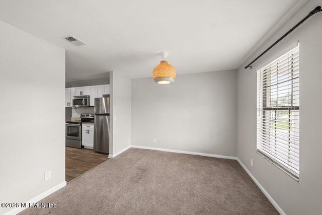 1235 SQUIRREL Lane N, Jacksonville, FL 32218