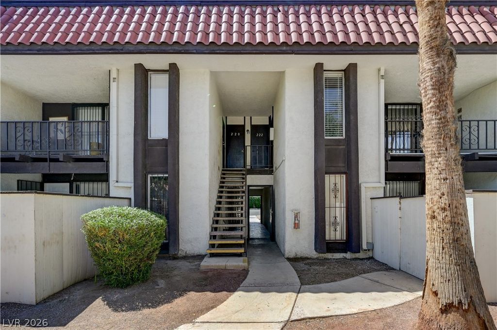 1405 Vegas Valley Drive 222, Las Vegas, NV 89169 — exterior