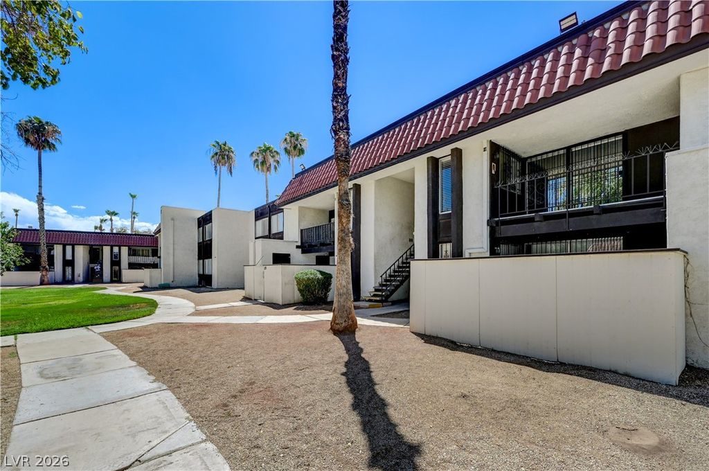 1405 Vegas Valley Drive 222, Las Vegas, NV 89169 — photo 2