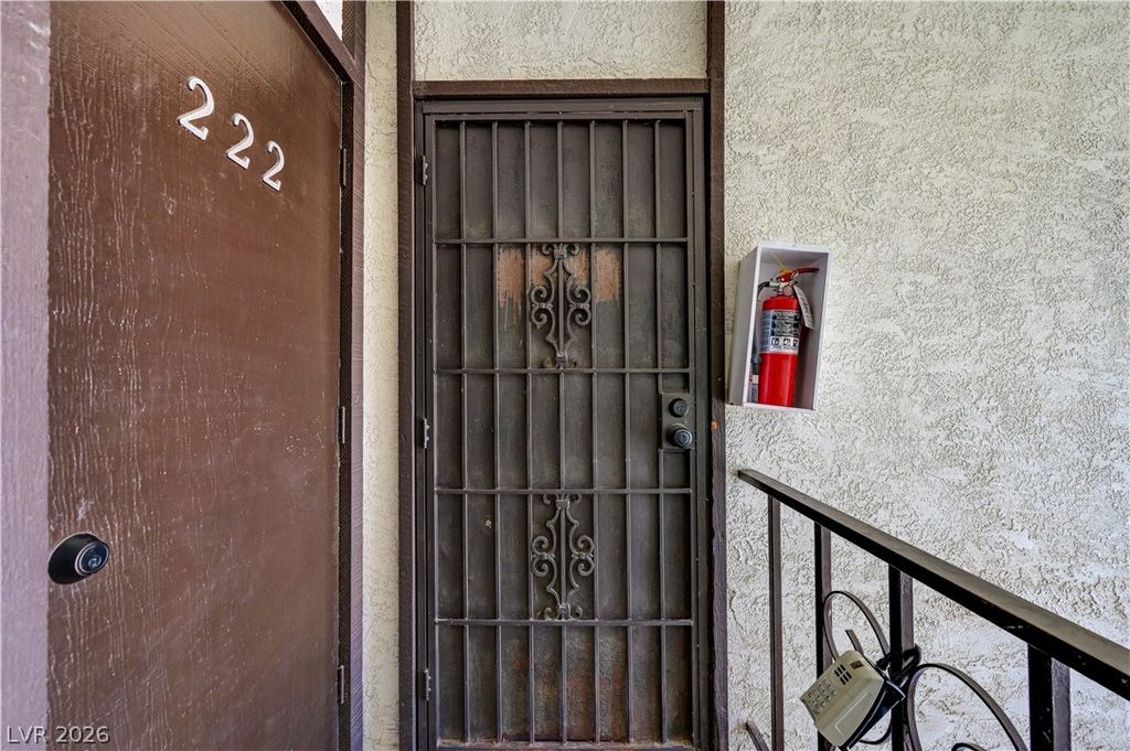 1405 Vegas Valley Drive 222, Las Vegas, NV 89169 — photo 3