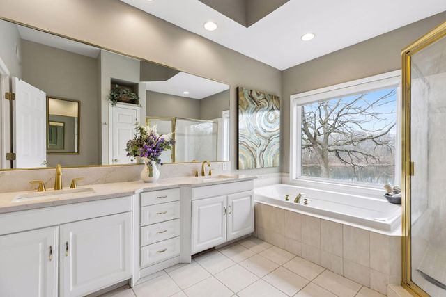 4367 Lexington Avenue N, Arden Hills, MN 55126