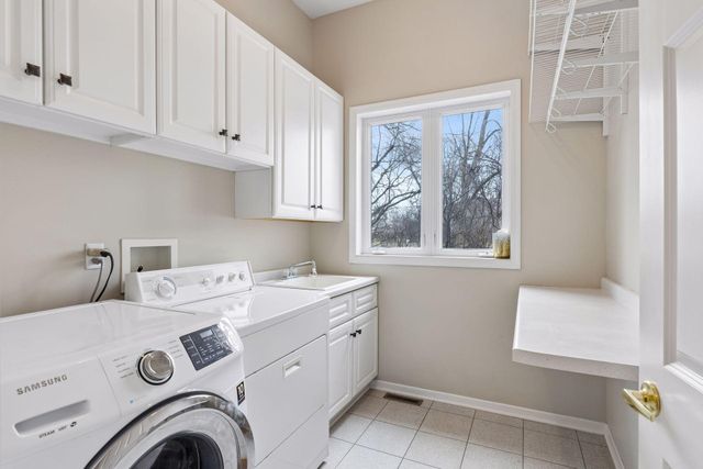 4367 Lexington Avenue N, Arden Hills, MN 55126